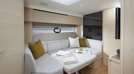 V40 gallery 17